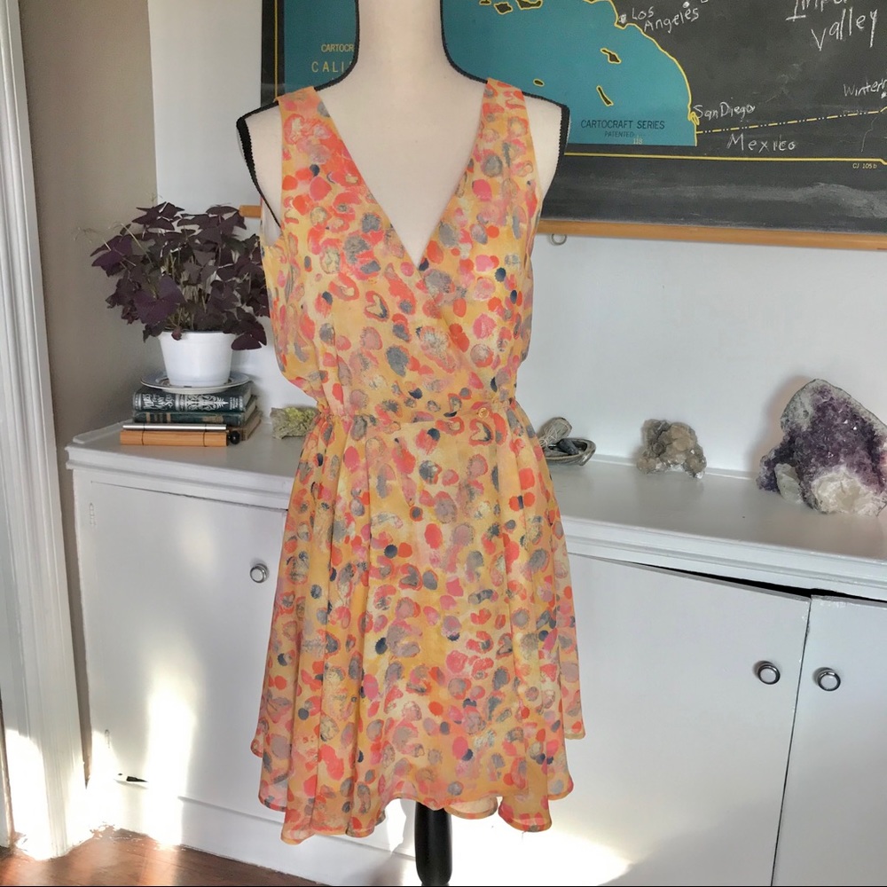 BB DAKOTA | yellow orange splash wrap dress M